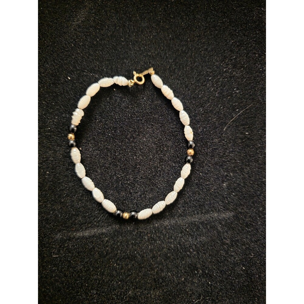14k 585 Yellow Gold Bracelet with Faux Beaded Gold Colored Pearls Natural